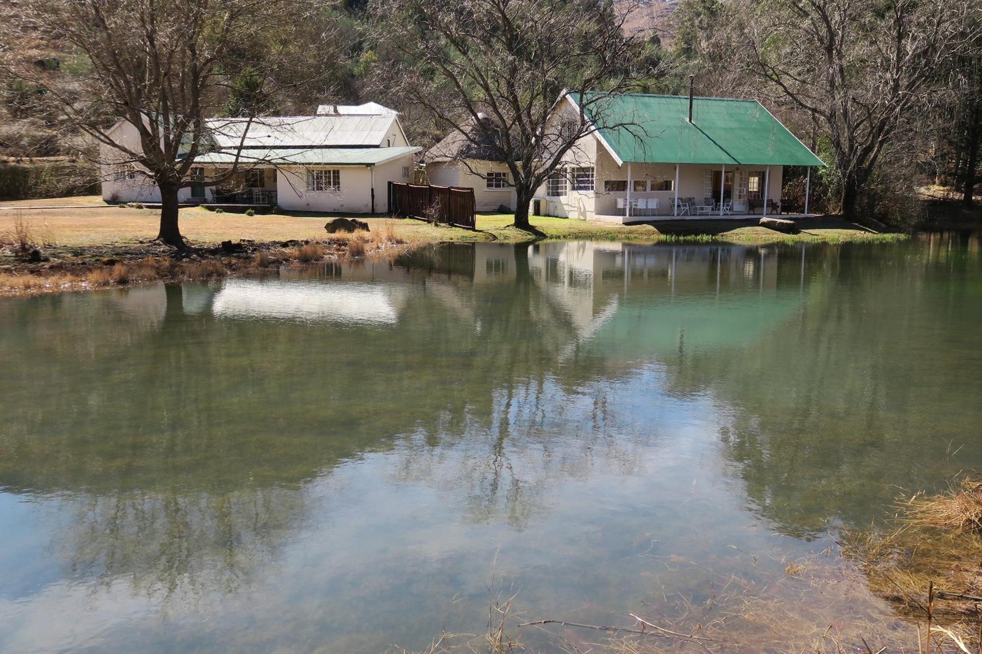 Mkomazana Mountain Cottages Himeville Dış mekan fotoğraf